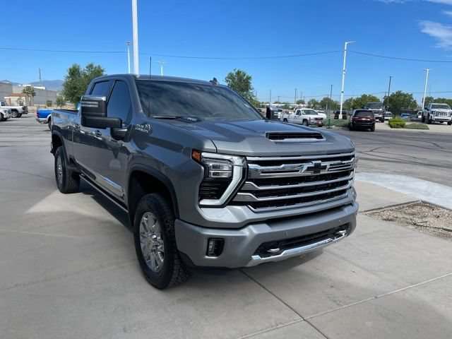 Certified 2024 Chevrolet Silverado 3500 High Country w/ High Country Premium Package AWD/4WD image 9