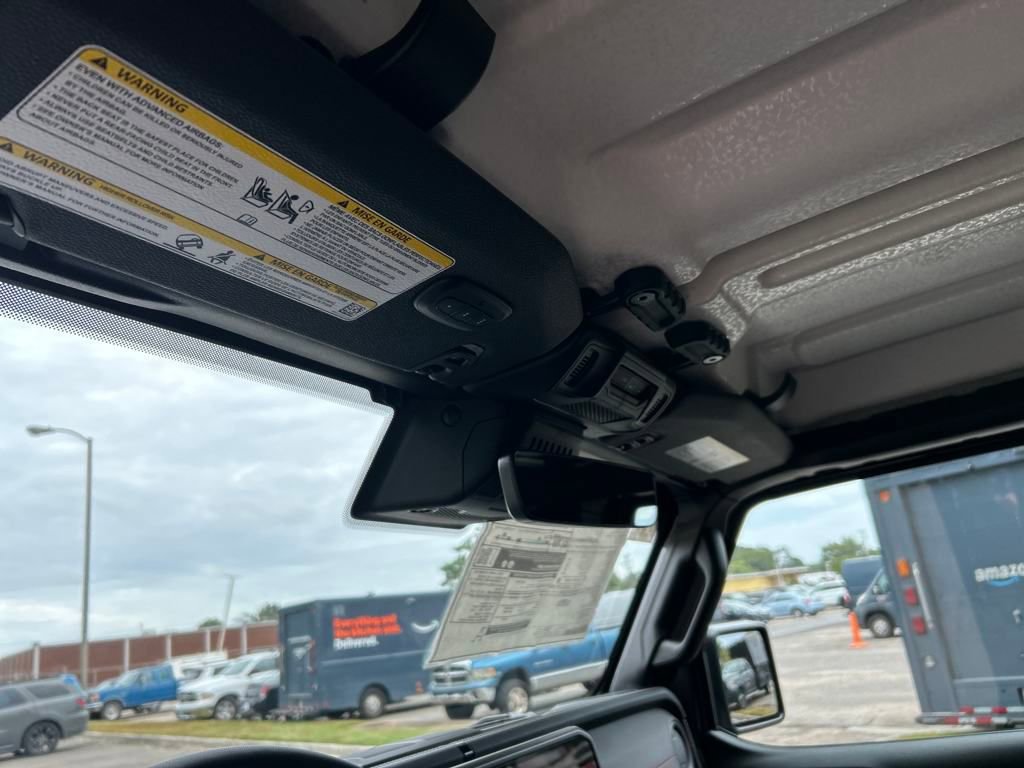 New 2025 Jeep Gladiator Rubicon w/ Safety Group image 19