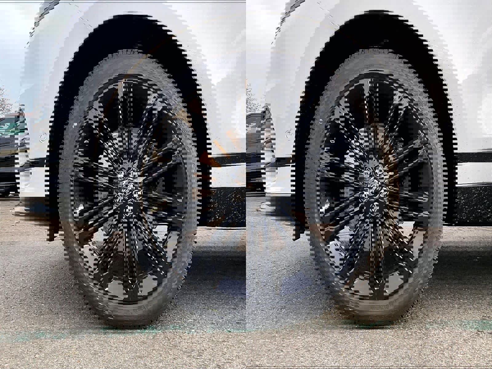 New 2026 Land Rover Range Rover Velar Dynamic SE image 14