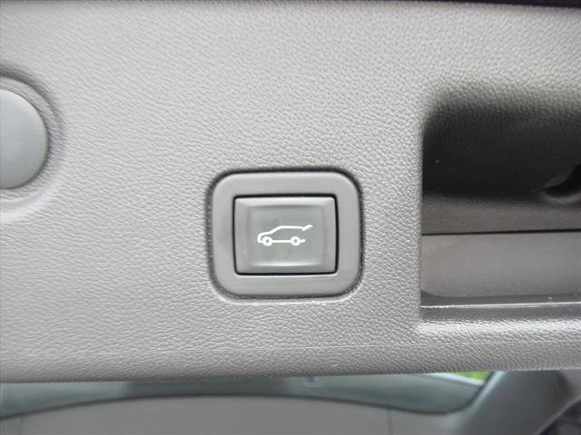 Used 2021 Chevrolet Equinox Premier image 36