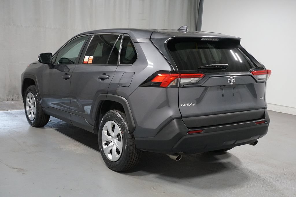 Used 2022 Toyota RAV4 LE FWD image 6