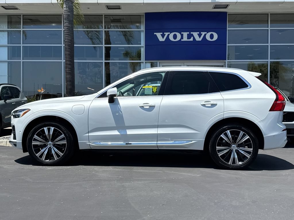 Certified 2023 Volvo XC60 T8 Plus w/ Climate Package AWD/4WD image 2