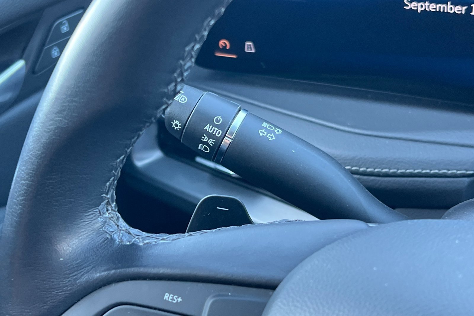 Certified 2024 Cadillac XT4 Premium Luxury image 38