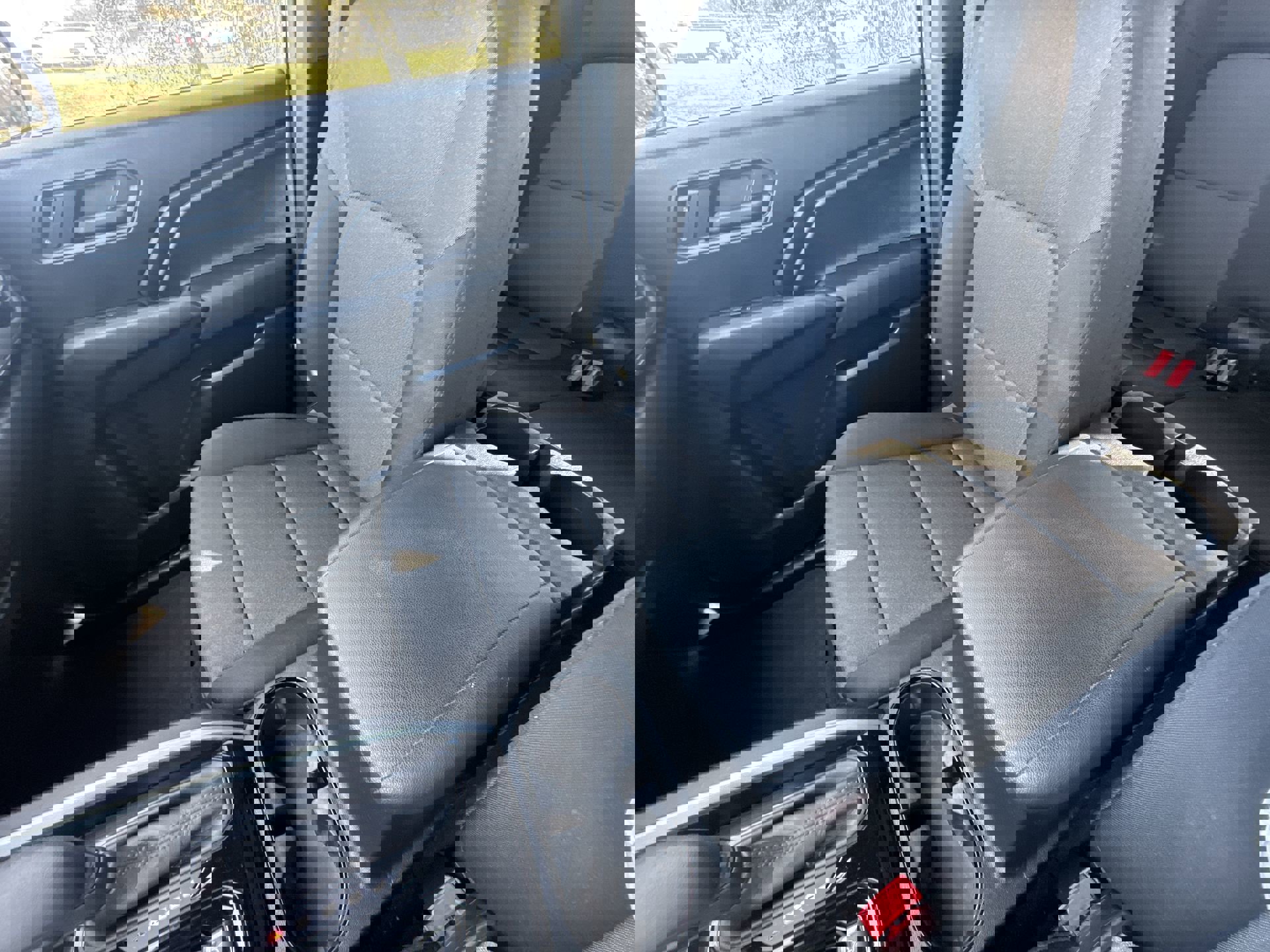 Used 2023 Chevrolet Colorado Trail Boss w/ Technology Package image 20