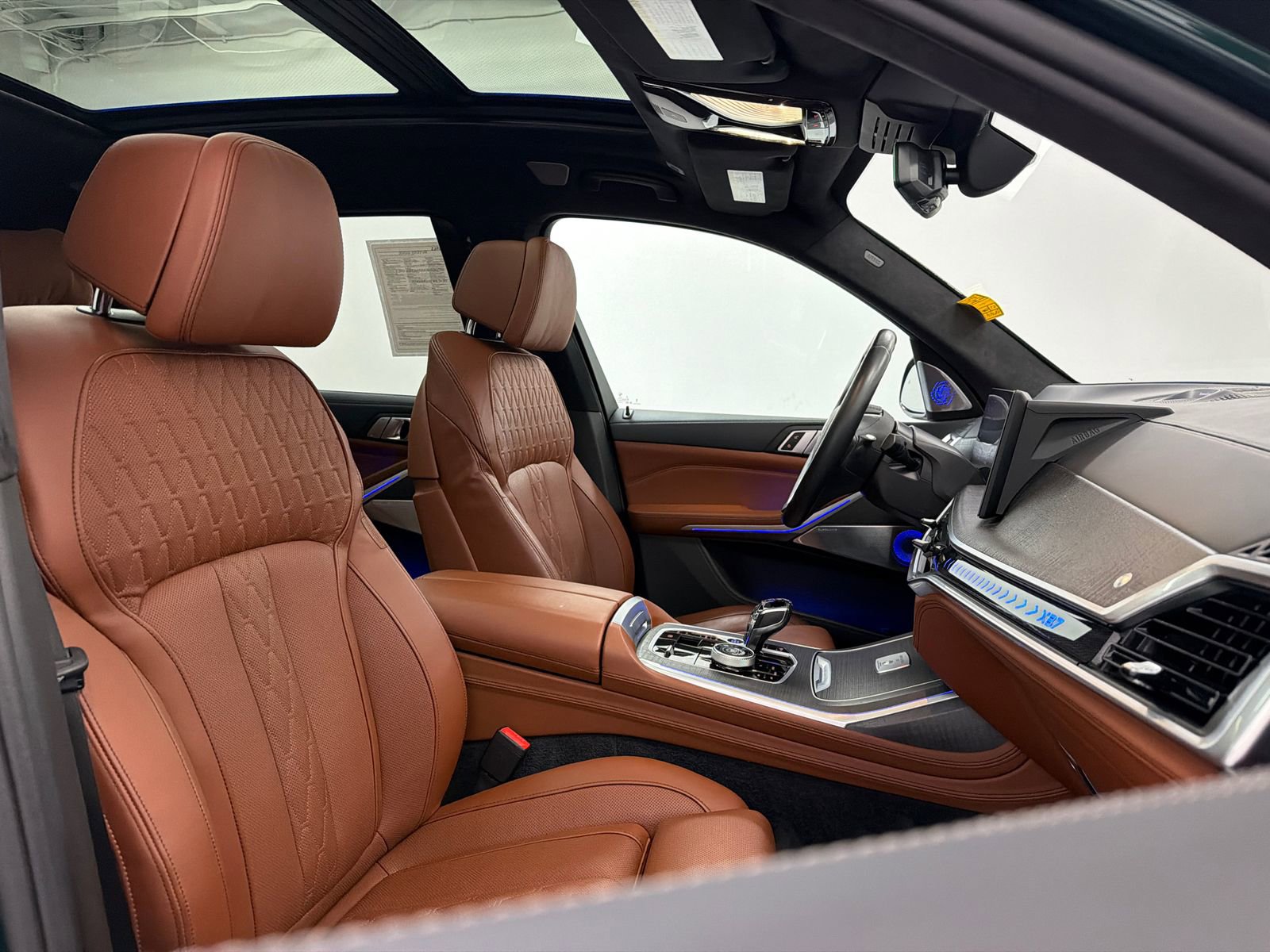 Used 2024 BMW ALPINA XB7 image 20