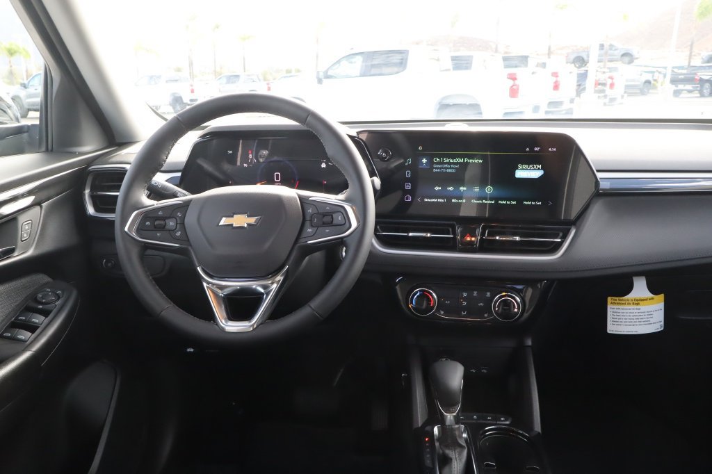 New 2026 Chevrolet TrailBlazer LT w/ LT Cold Weather Package FWD image 26
