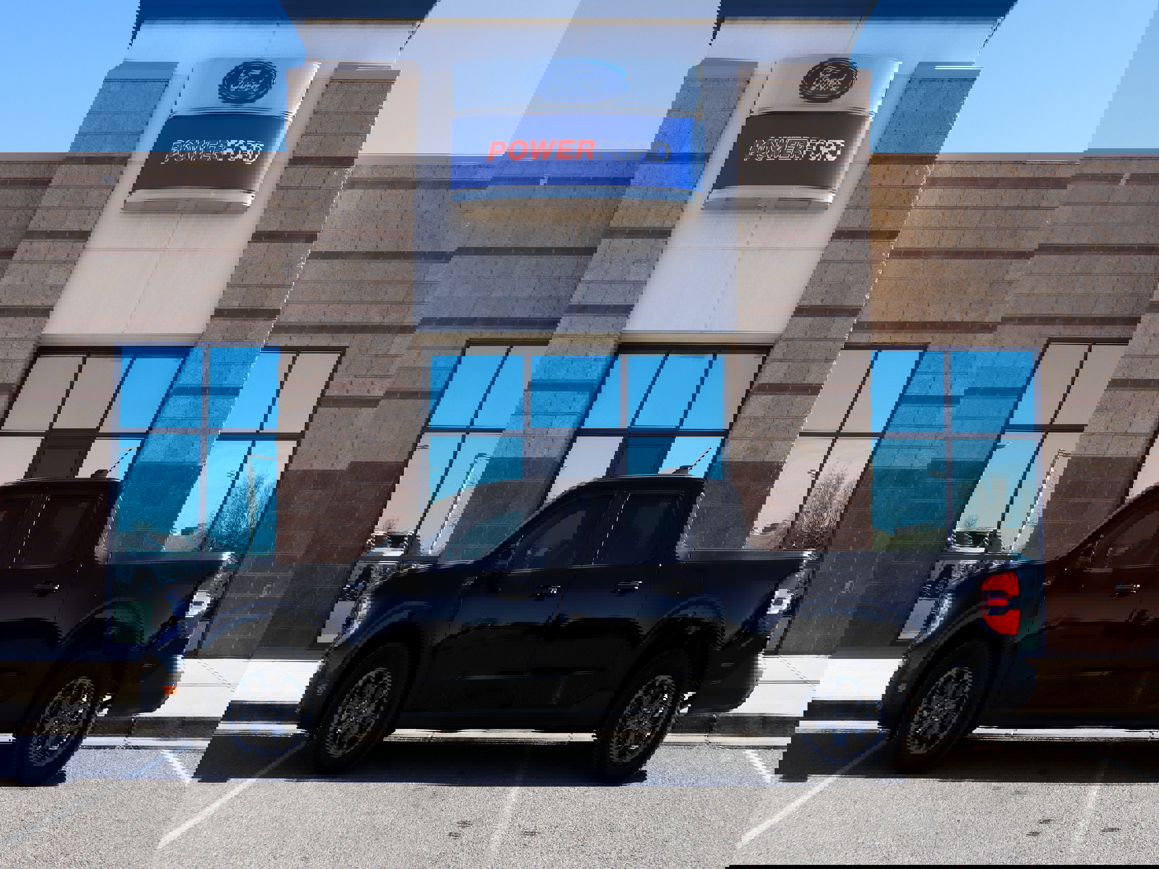 New 2025 Ford Maverick XLT w/ XLT Luxury Package image 9