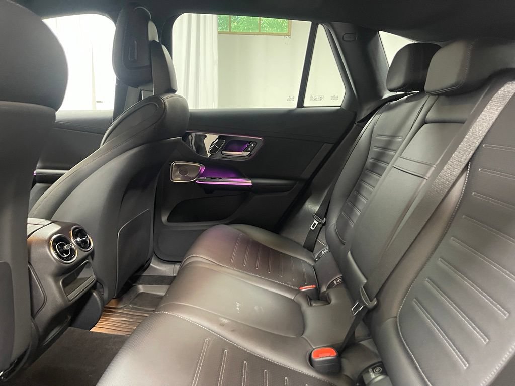 Used 2023 Mercedes-Benz GLC 300 4MATIC image 25