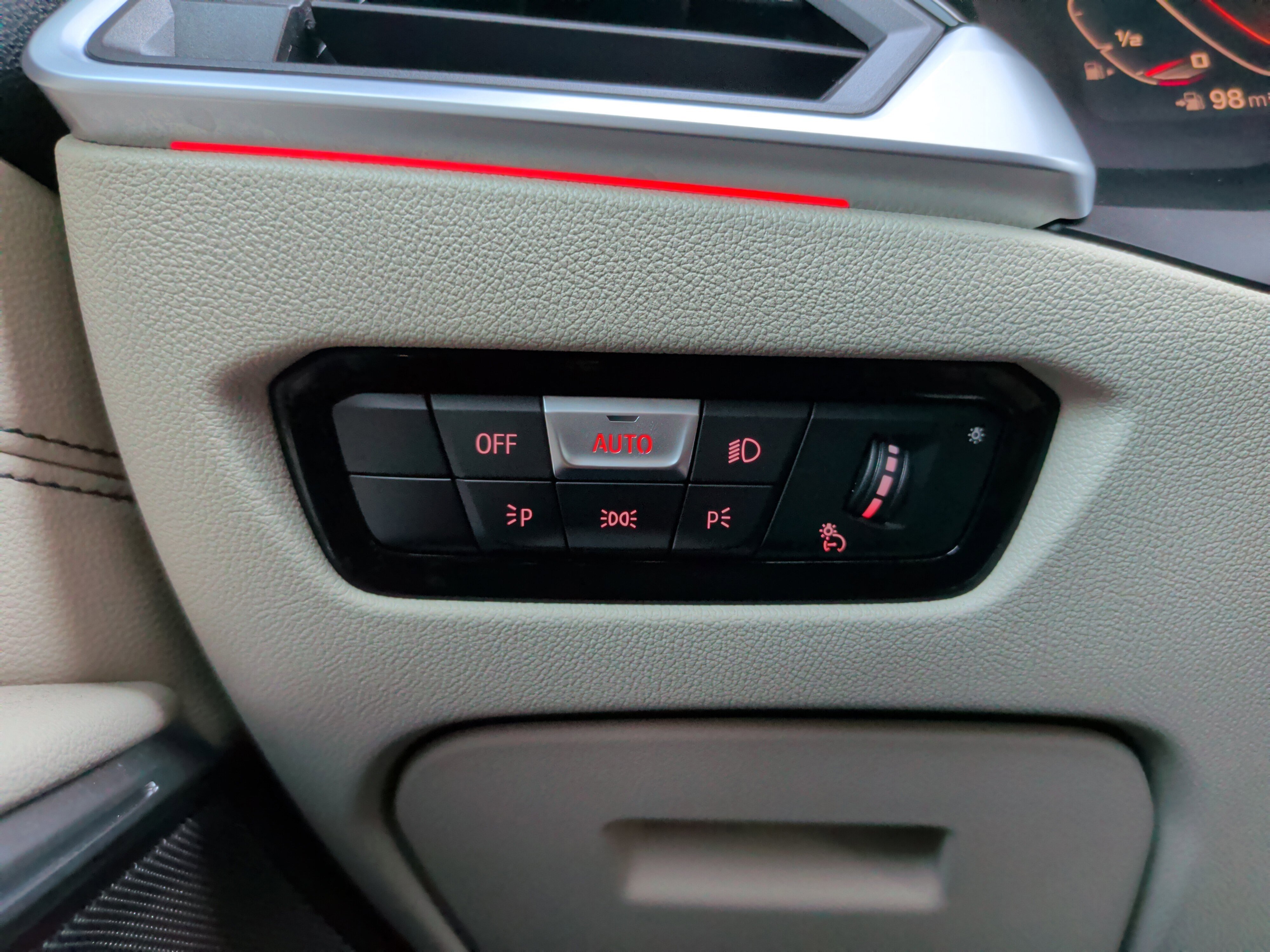 Used 2021 BMW M340i w/ Executive Package image 25