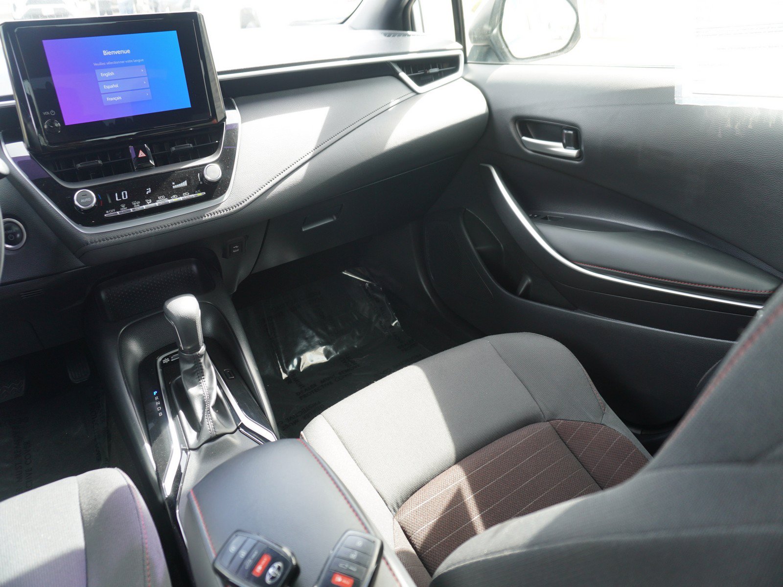 Used 2023 Toyota Corolla SE w/ SE Package FWD image 16