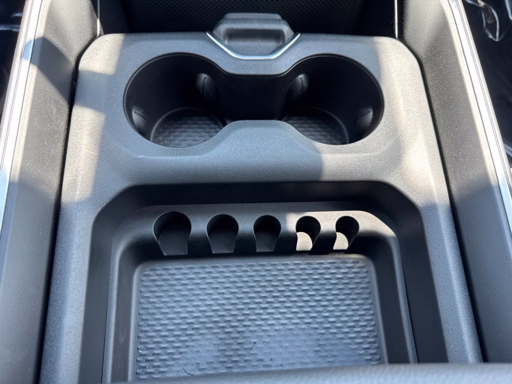 New 2026 RAM 1500 Express AWD/4WD image 17