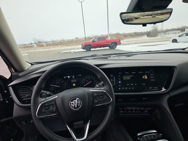 Used 2023 Buick Envision Avenir AWD/4WD image 18