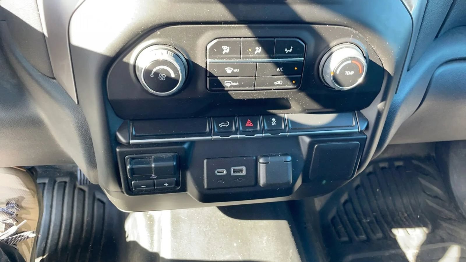 Used 2022 Chevrolet Silverado 2500 W/T w/ WT Convenience Package AWD/4WD image 12