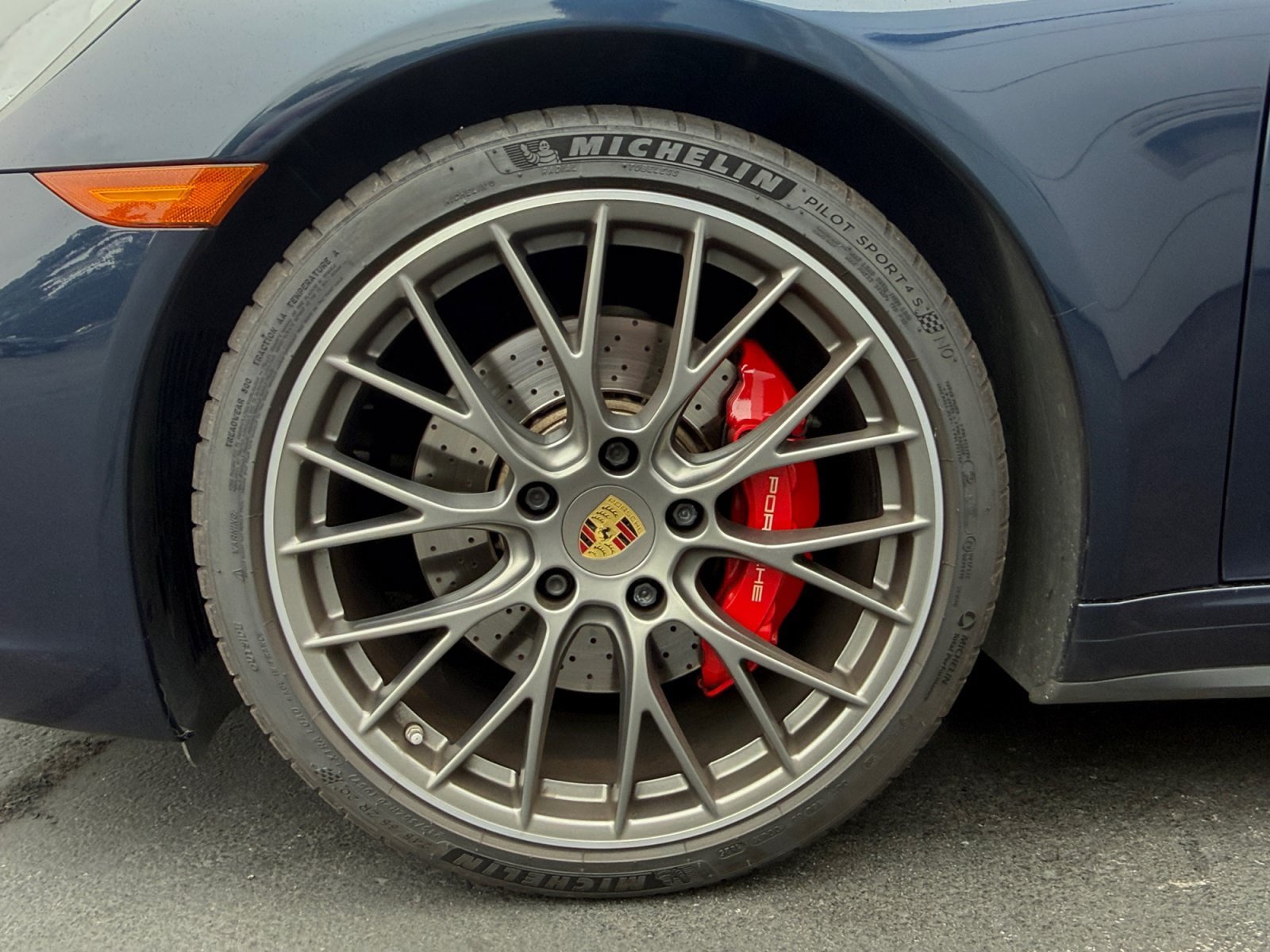 Certified 2019 Porsche 911 Carrera 4S AWD/4WD image 11