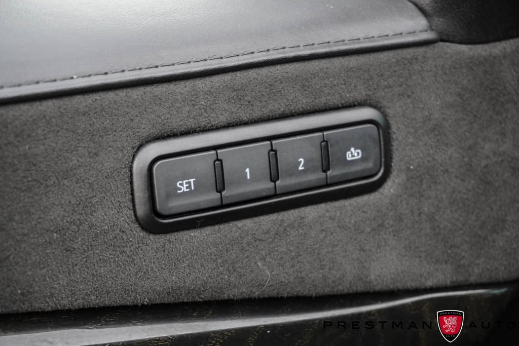 Used 2019 Cadillac Escalade Platinum AWD/4WD image 27