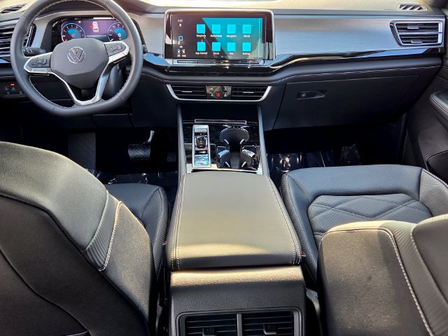 New 2026 Volkswagen Atlas Cross Sport SE FWD image 8