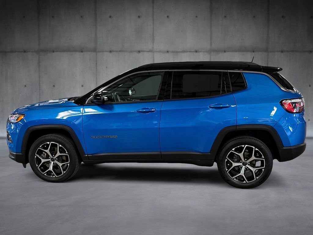 Used 2025 Jeep Compass Limited AWD/4WD image 2