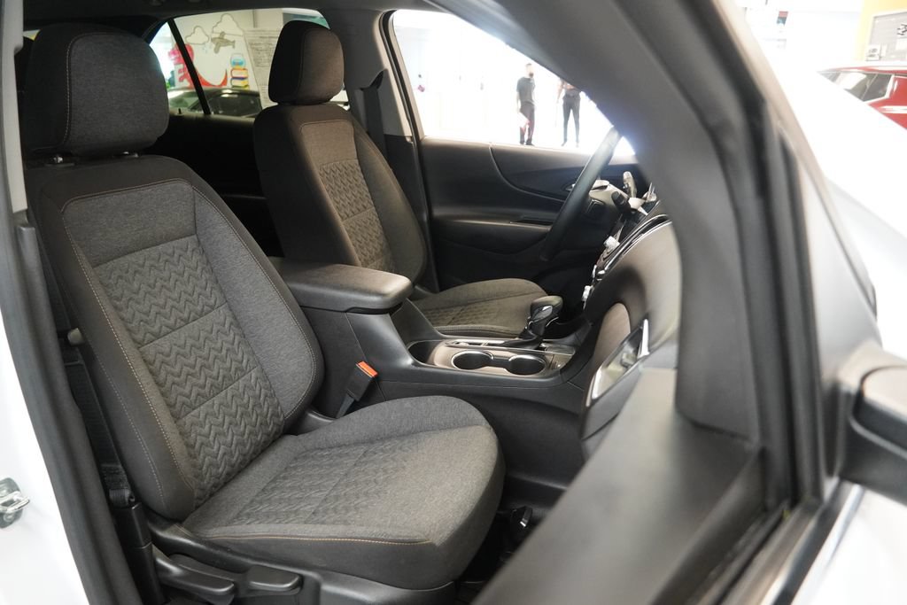 Used 2024 Chevrolet Equinox LT FWD image 36