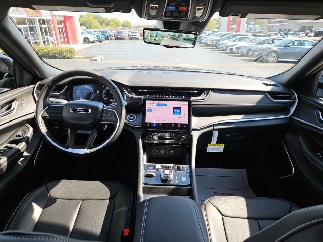 New 2025 Jeep Grand Cherokee Limited w/ Luxury Tech Group II image 24