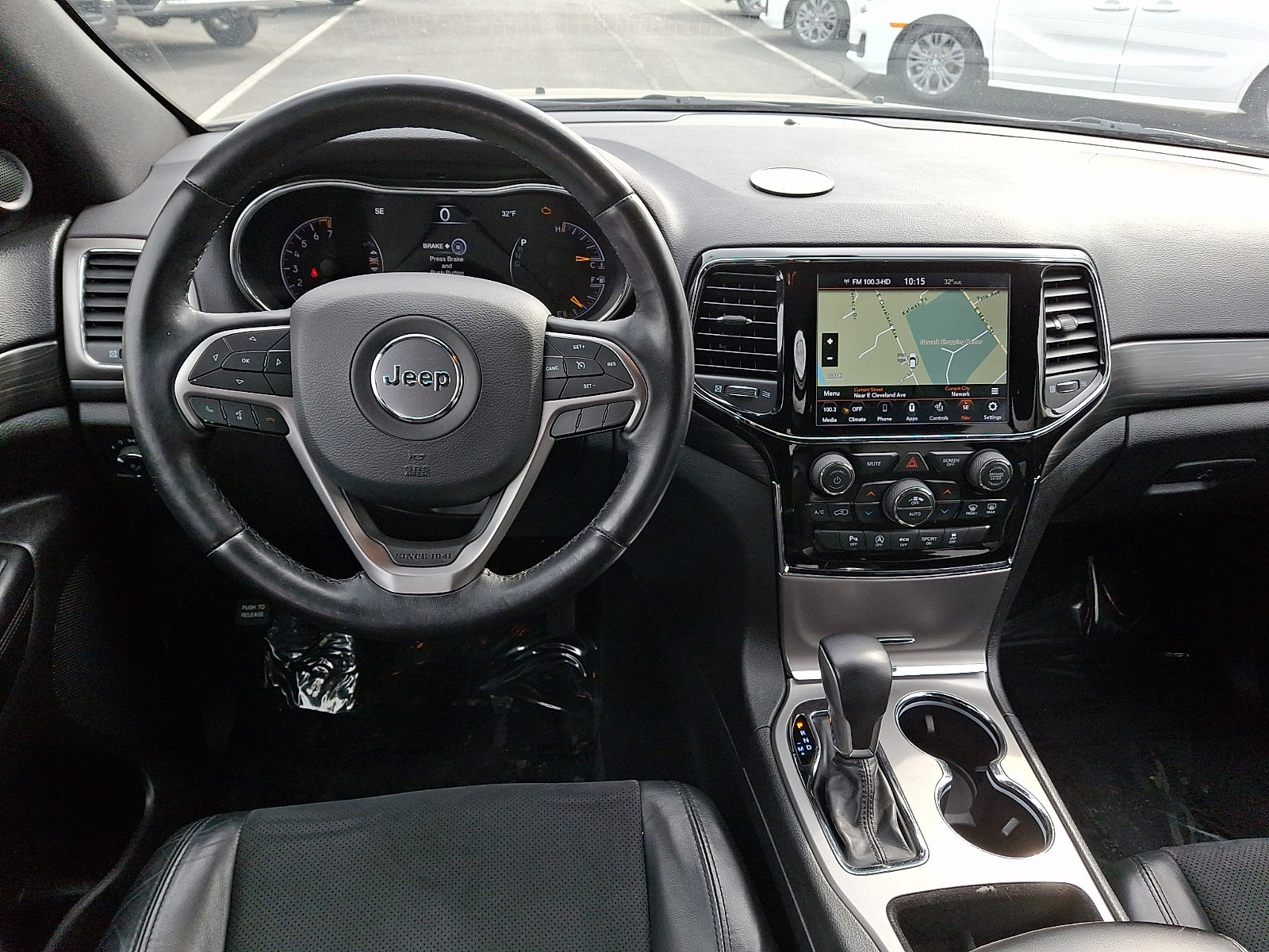 Used 2020 Jeep Grand Cherokee Altitude image 10