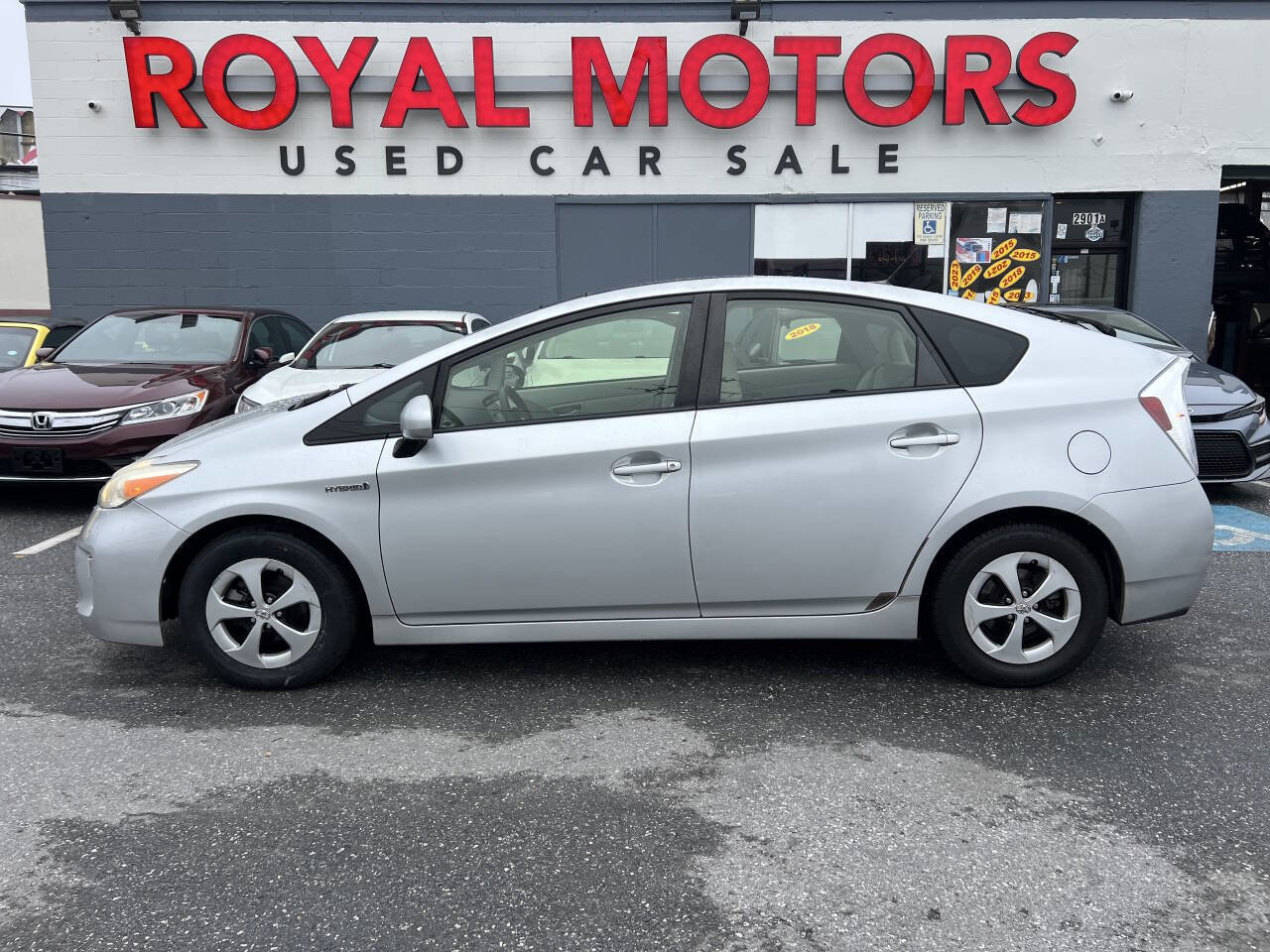 Used 2015 Toyota Prius Three w/ Solar Roof Package image 15