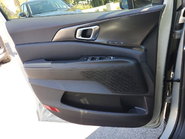 New 2027 Kia Carnival SX w/ Dark Edition Package FWD image 25