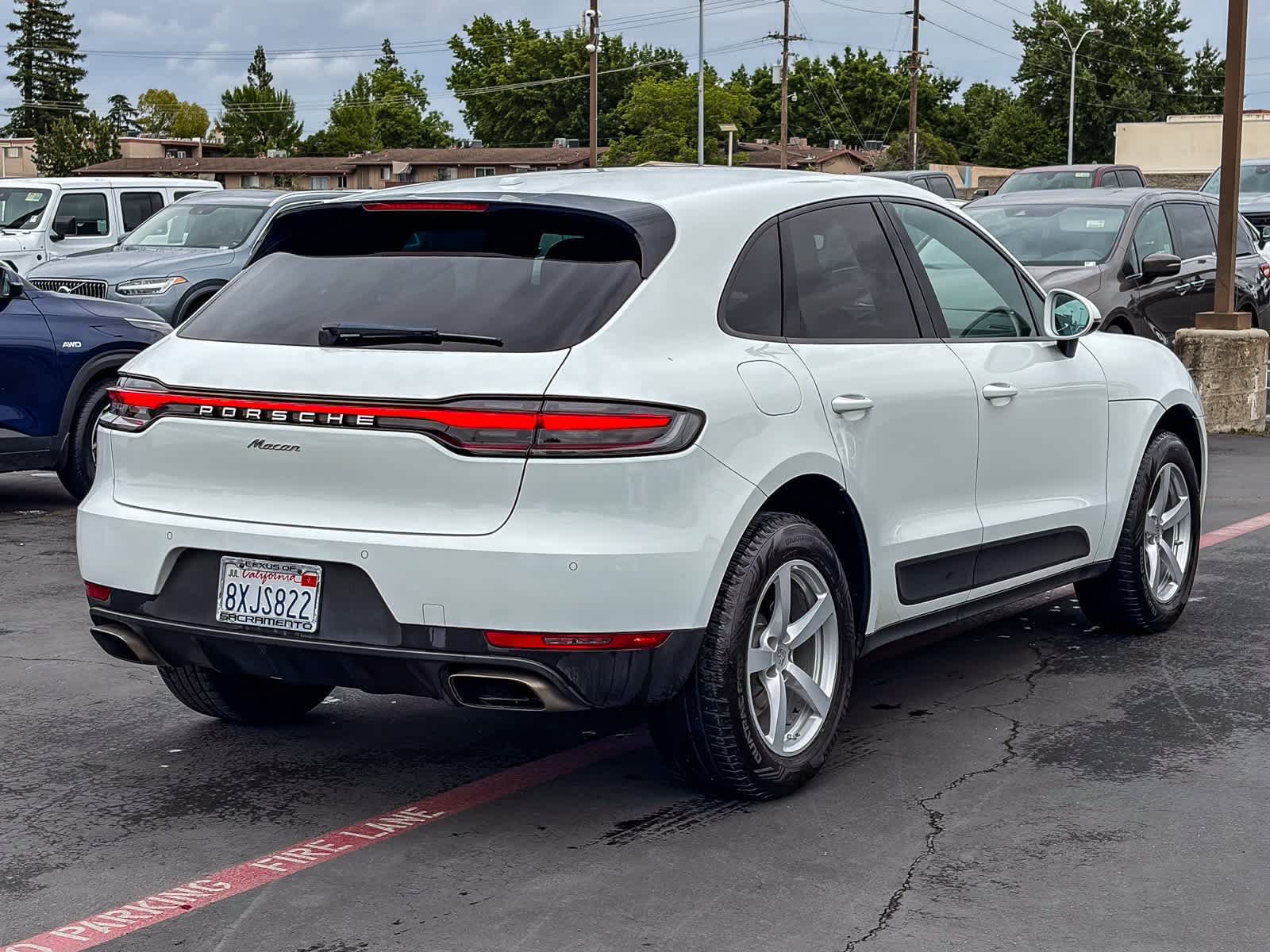 Used 2019 Porsche Macan AWD/4WD image 4