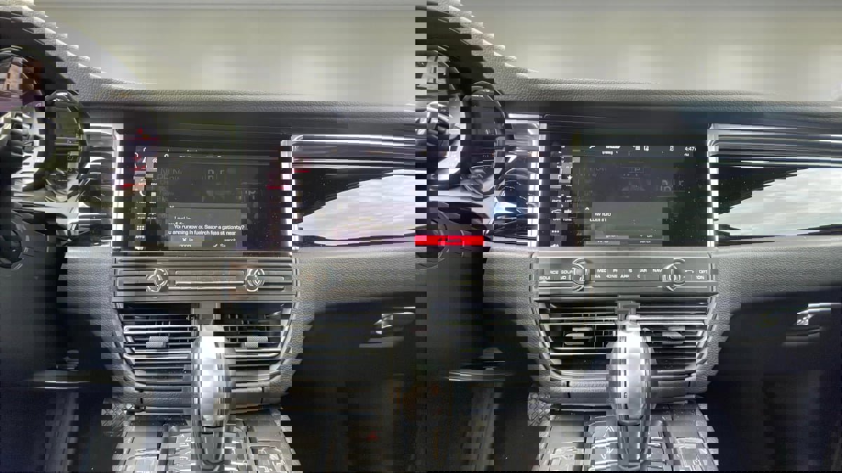 Used 2021 Porsche Macan S image 10