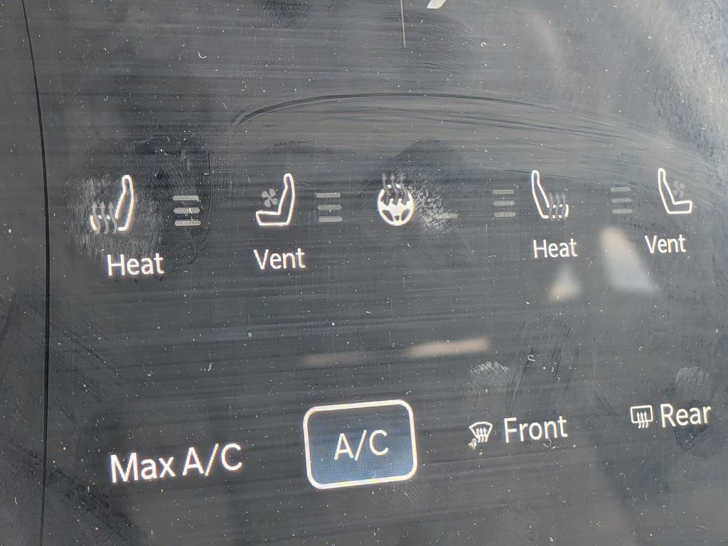 Used 2024 RAM 2500 Laramie w/ Safety Group image 19