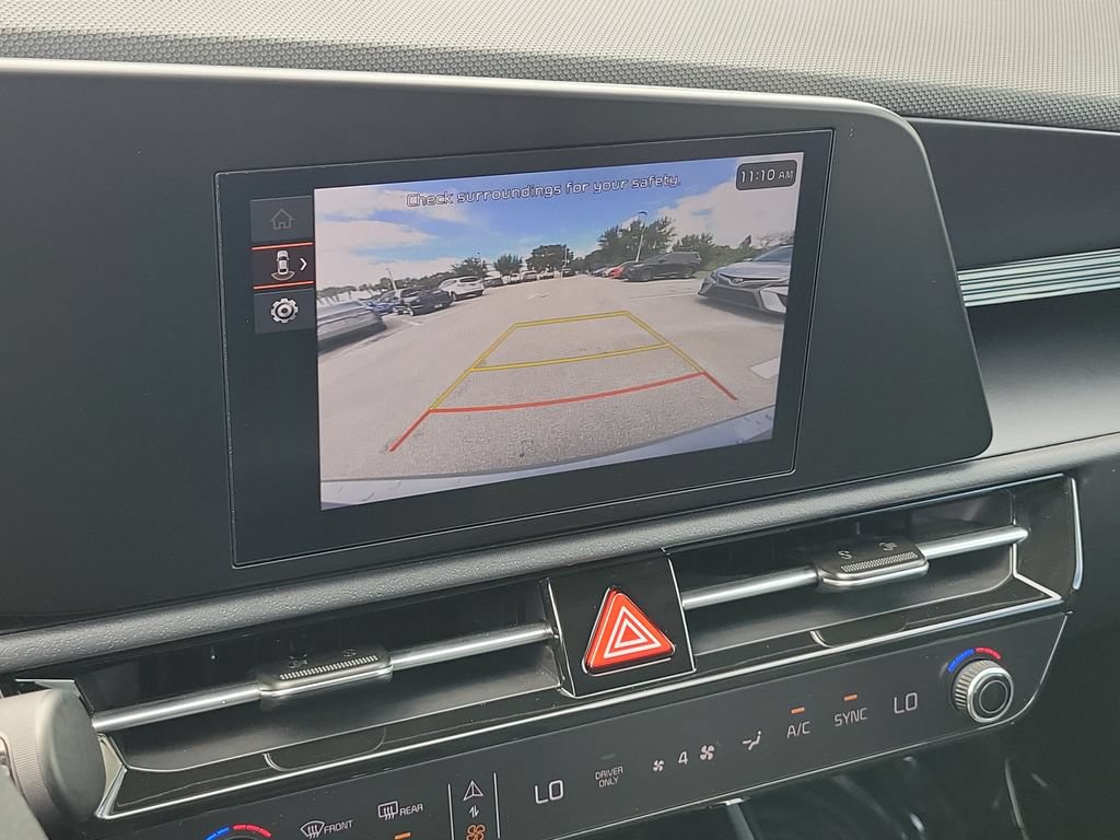 Certified 2025 Kia Niro LX FWD image 15