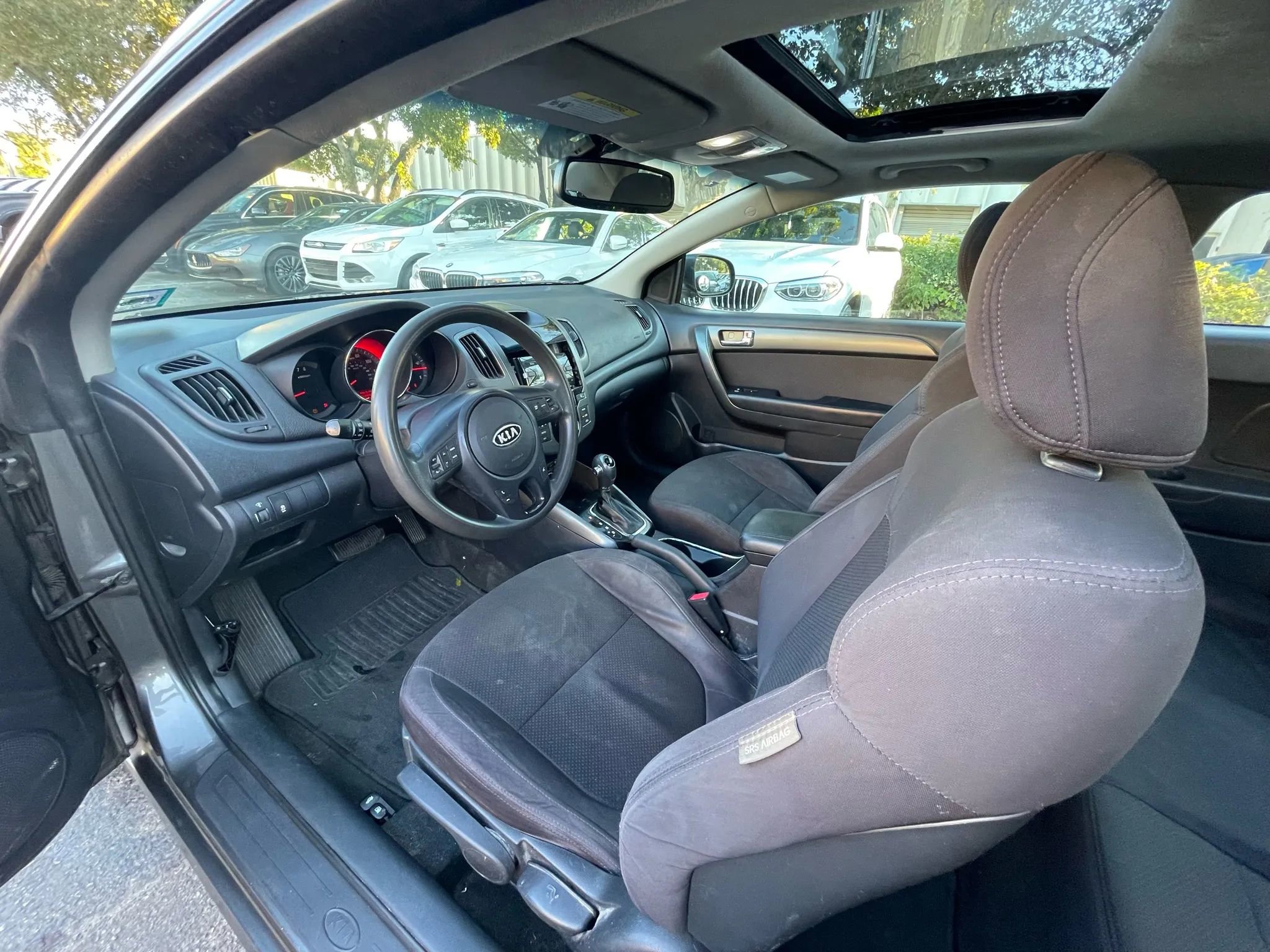 Used 2013 Kia Forte Koup EX w/ Tech Pkg image 17