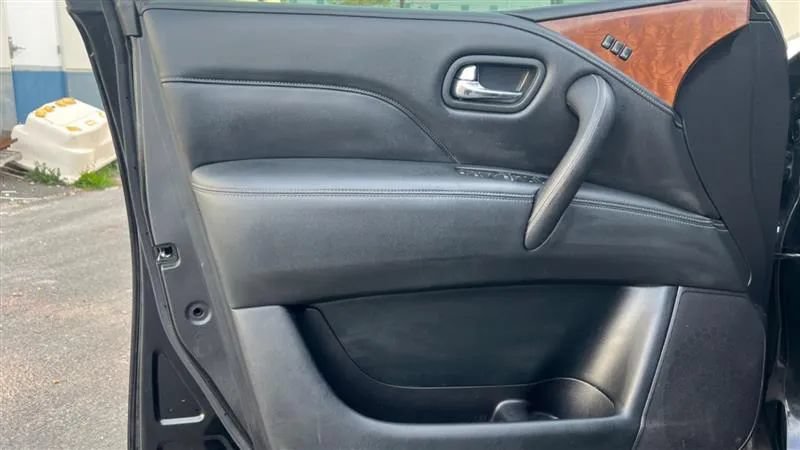 Used 2019 INFINITI QX80 Luxe w/ 22" Wheel Package RWD image 32