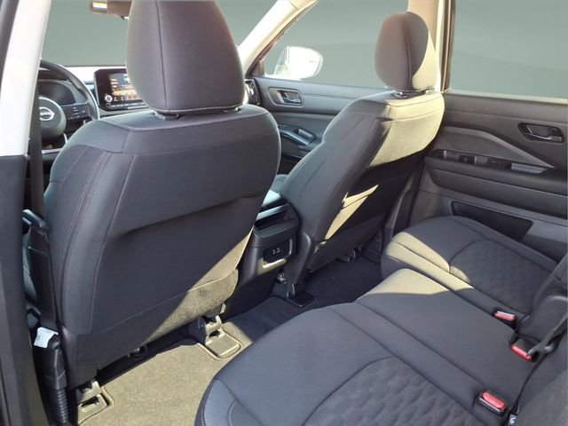 Certified 2025 Nissan Pathfinder S w/ Cargo Package AWD/4WD image 12