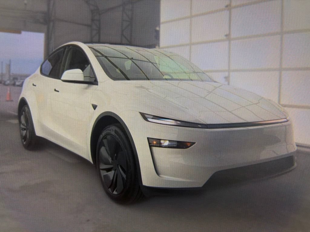 Used 2026 Tesla Model Y Long Range