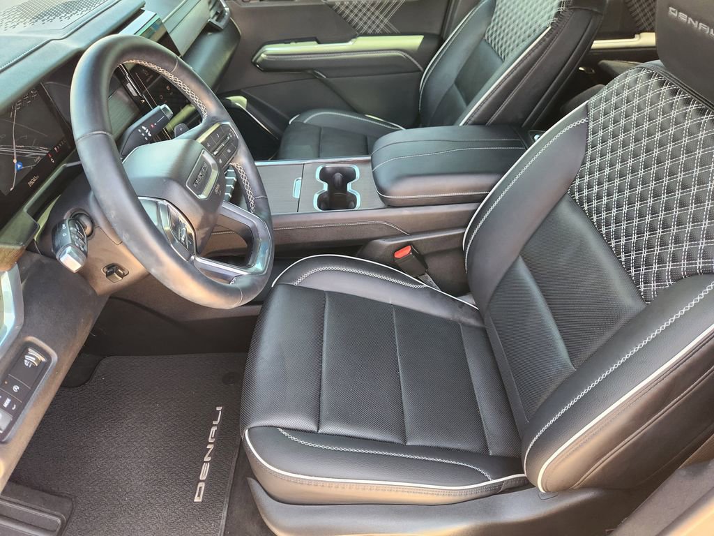 Used 2024 GMC Acadia Denali FWD image 13
