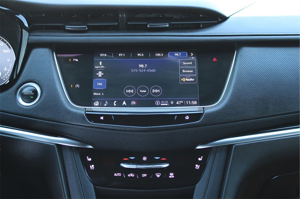 Used 2022 Cadillac XT5 Premium Luxury w/ LPO, Floor Liner Package image 19