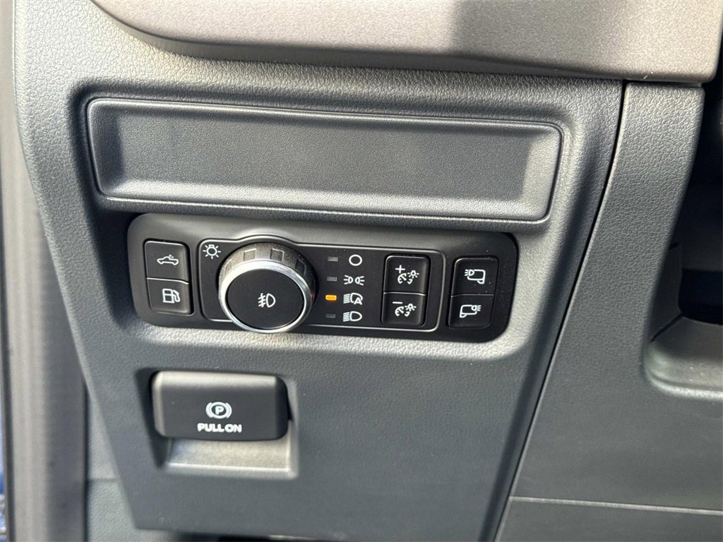 Used 2025 Ford F150 XLT w/ Equipment Group 302A MID image 32