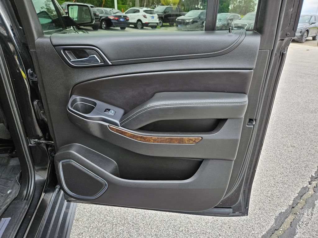 Used 2018 Chevrolet Suburban LT AWD/4WD image 28