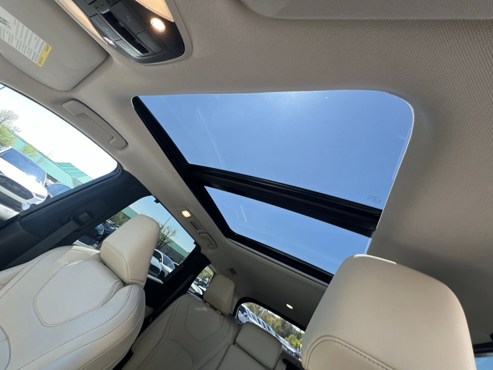 Used 2023 INFINITI QX60 Luxe w/ Cargo Package image 24