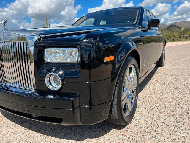 Used 2004 Rolls-Royce Phantom Sedan image 13