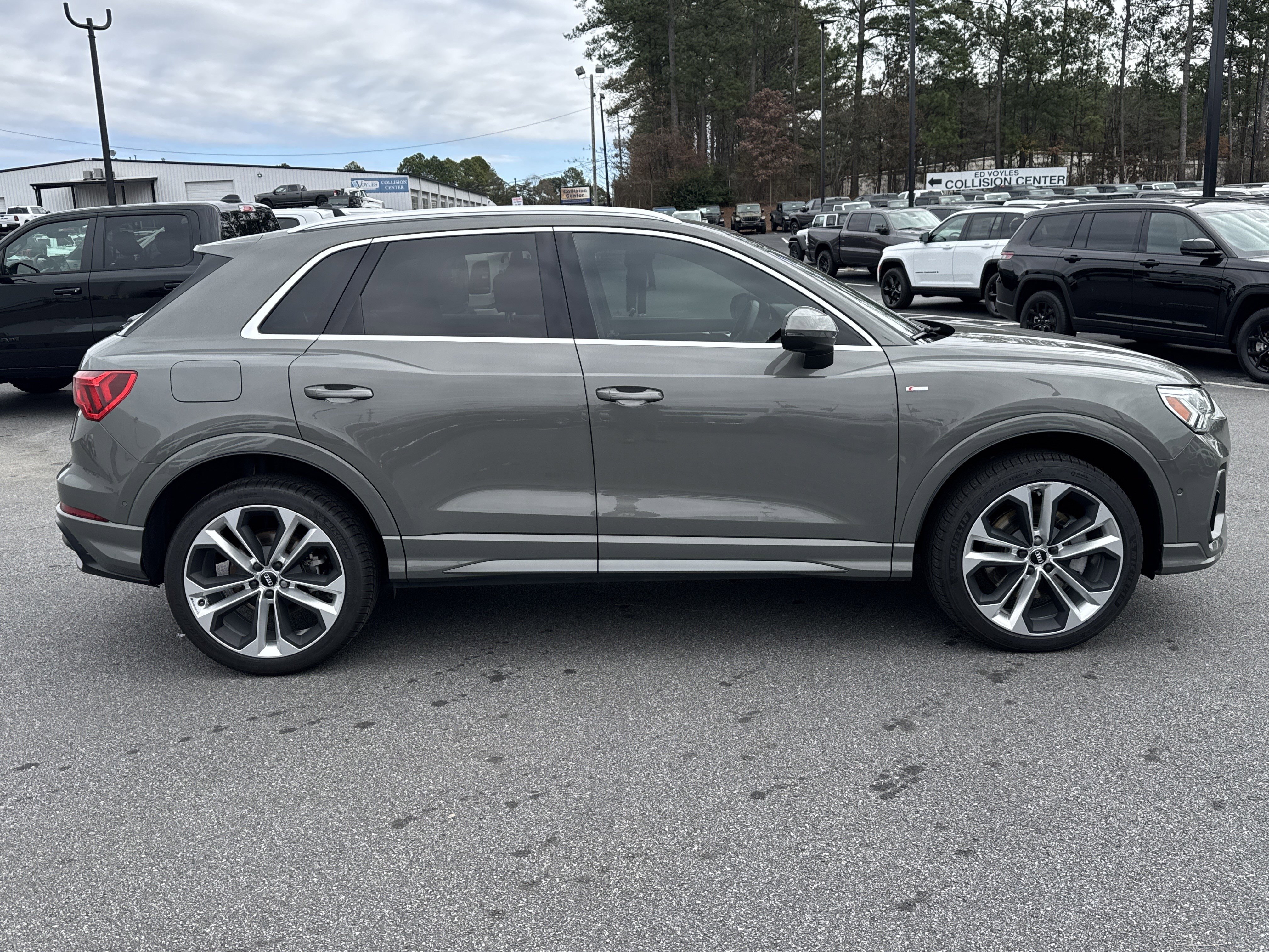 Used 2020 Audi Q3 2.0T Prestige video 2