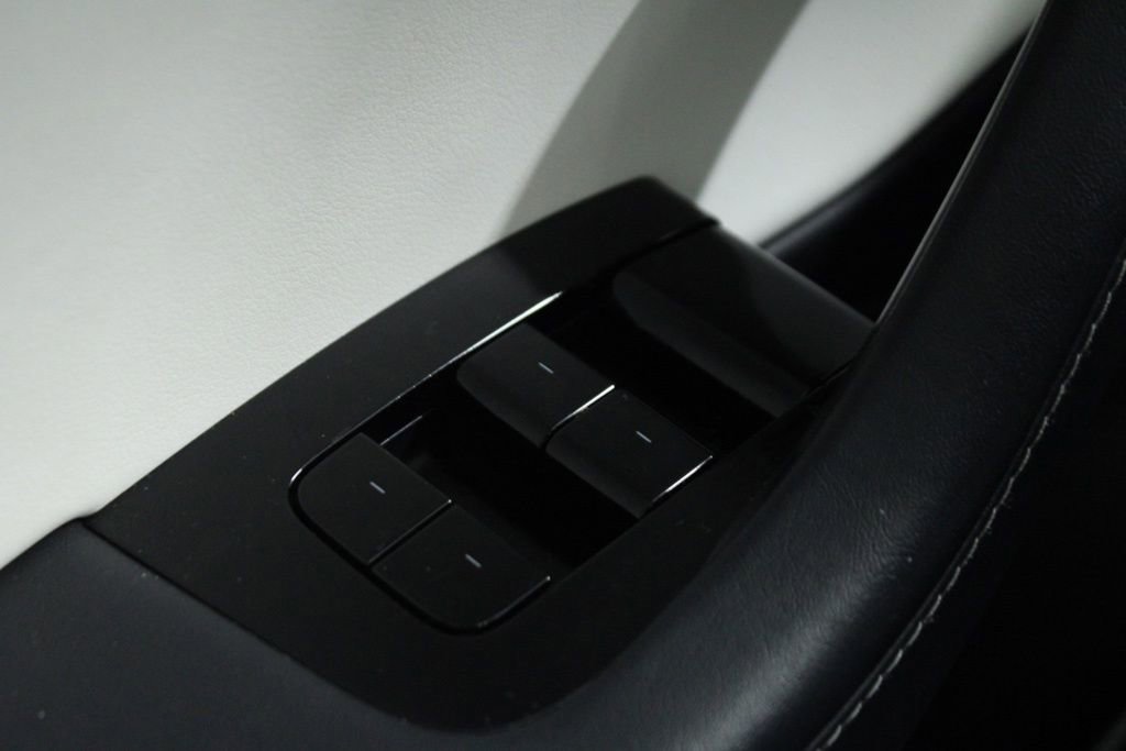 Used 2020 Tesla Model 3 Performance AWD/4WD image 19