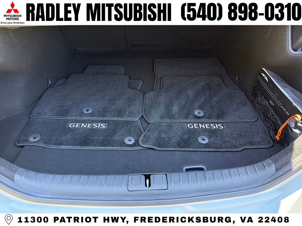 Used 2023 Genesis G70 2.0T w/ Sport Prestige Package image 13