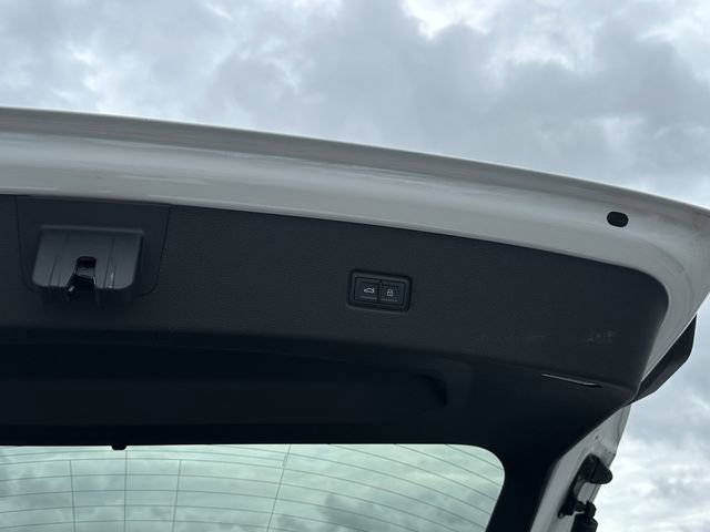 Used 2022 Audi Q8 Prestige image 12