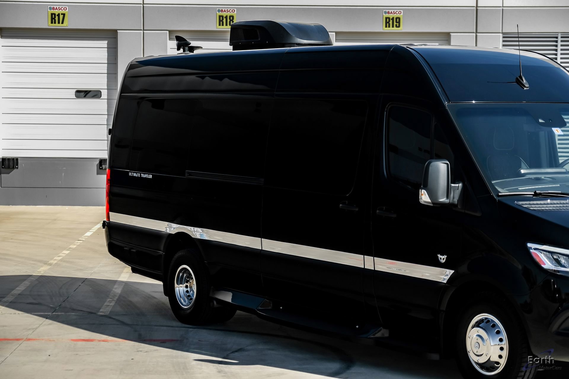 Used 2023 Mercedes-Benz Sprinter 3500 image 23