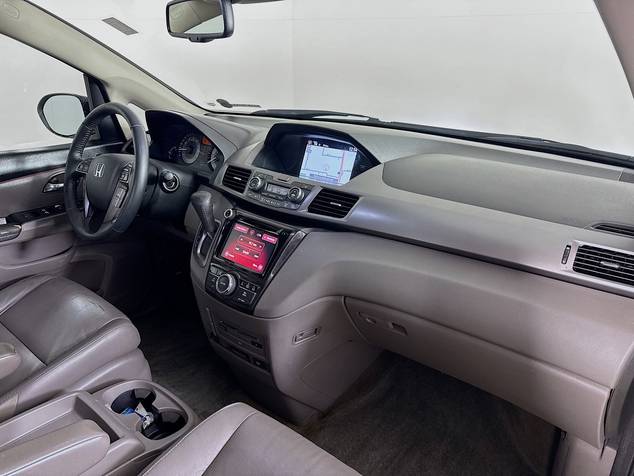 Used 2015 Honda Odyssey Touring image 40