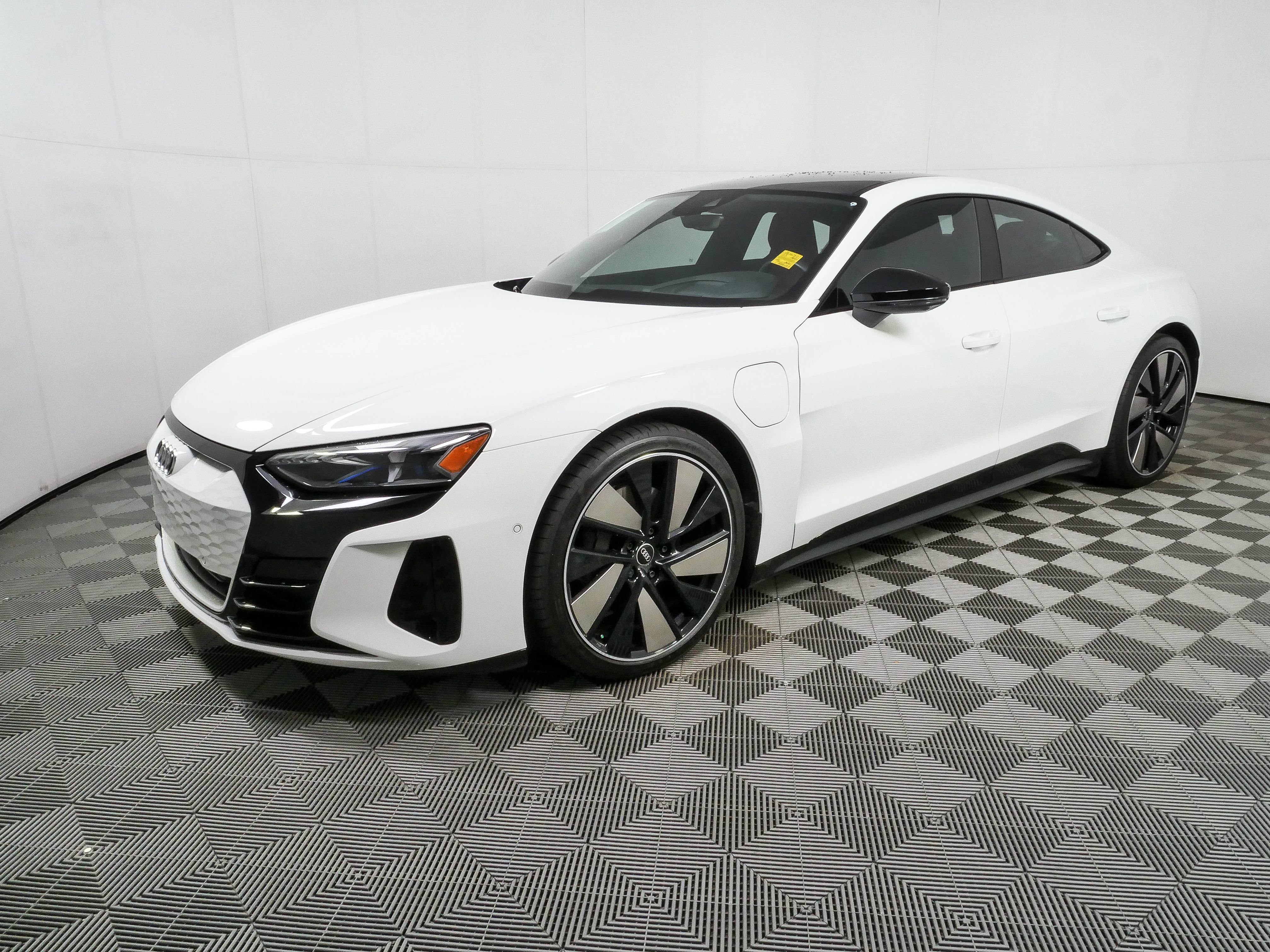 Used 2023 Audi e-tron GT Prestige w/ Prestige Package AWD/4WD image 28