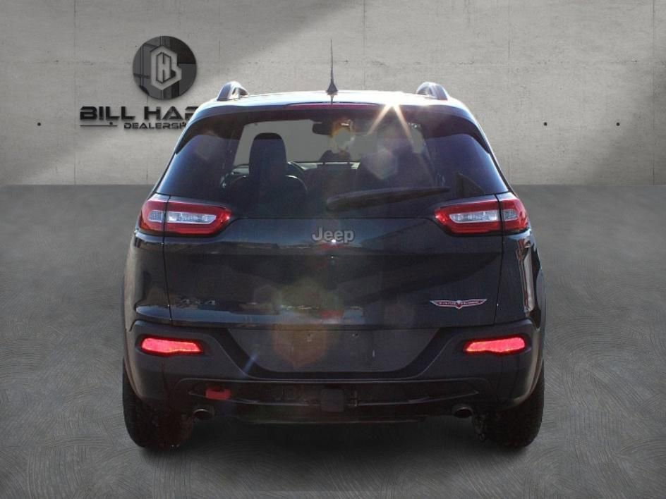 Used 2017 Jeep Cherokee Trailhawk w/ Cold Weather Group image 4