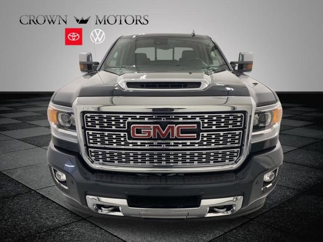 Used 2018 GMC Sierra 2500 Denali w/ Duramax Plus Package image 2