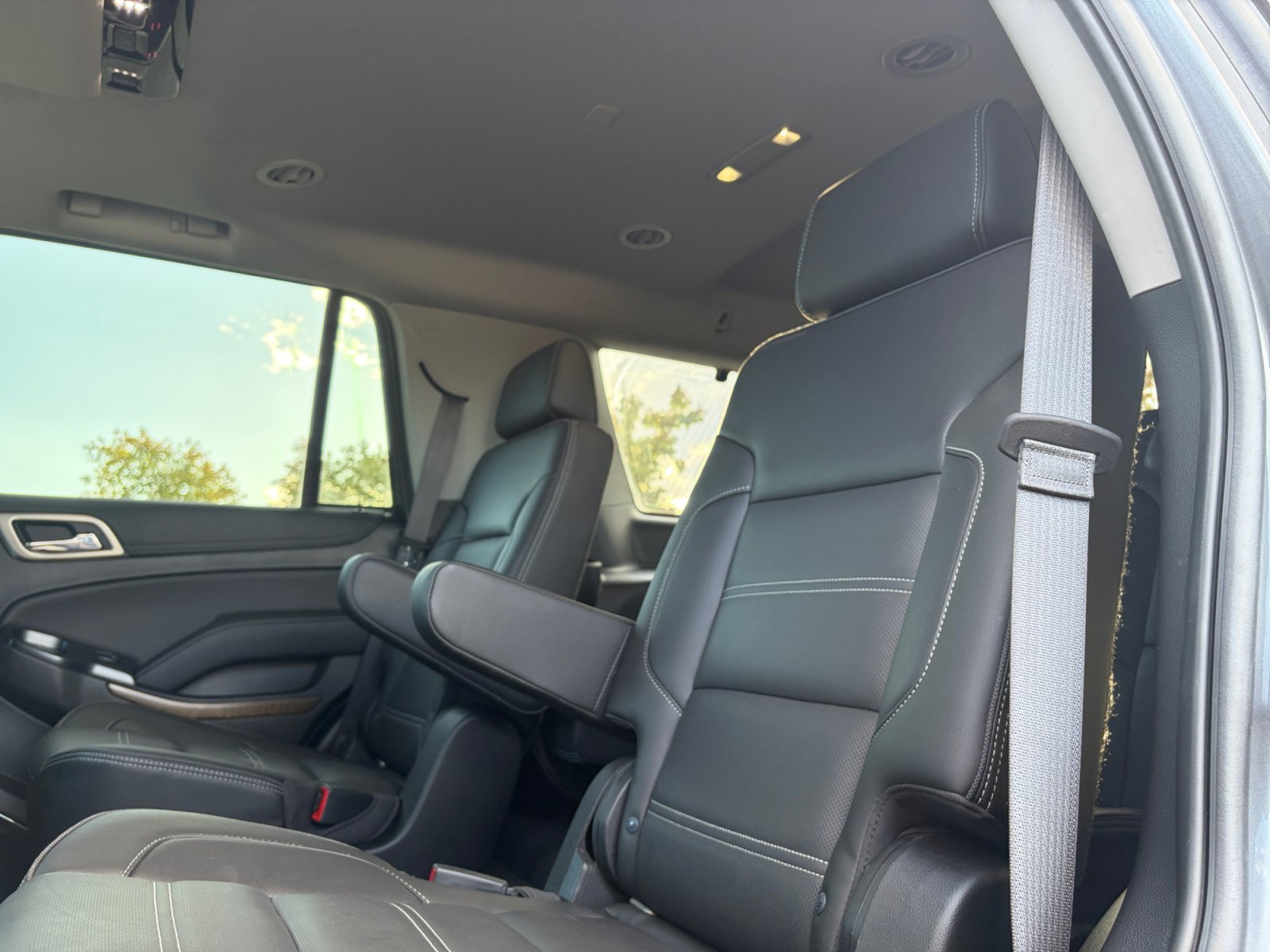 Used 2019 GMC Yukon Denali w/ Denali Ultimate Package AWD/4WD image 17